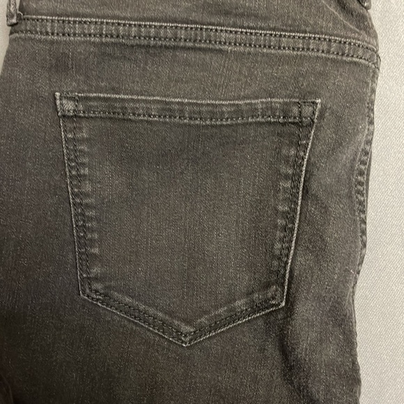 Old Navy jeans - Picture 4 of 4